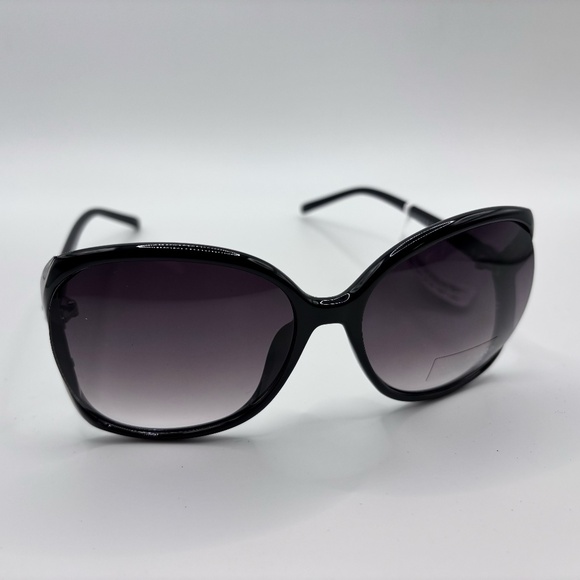 Tahari Women's Cat-Eye Sunglasses - Picture 1 of 7
